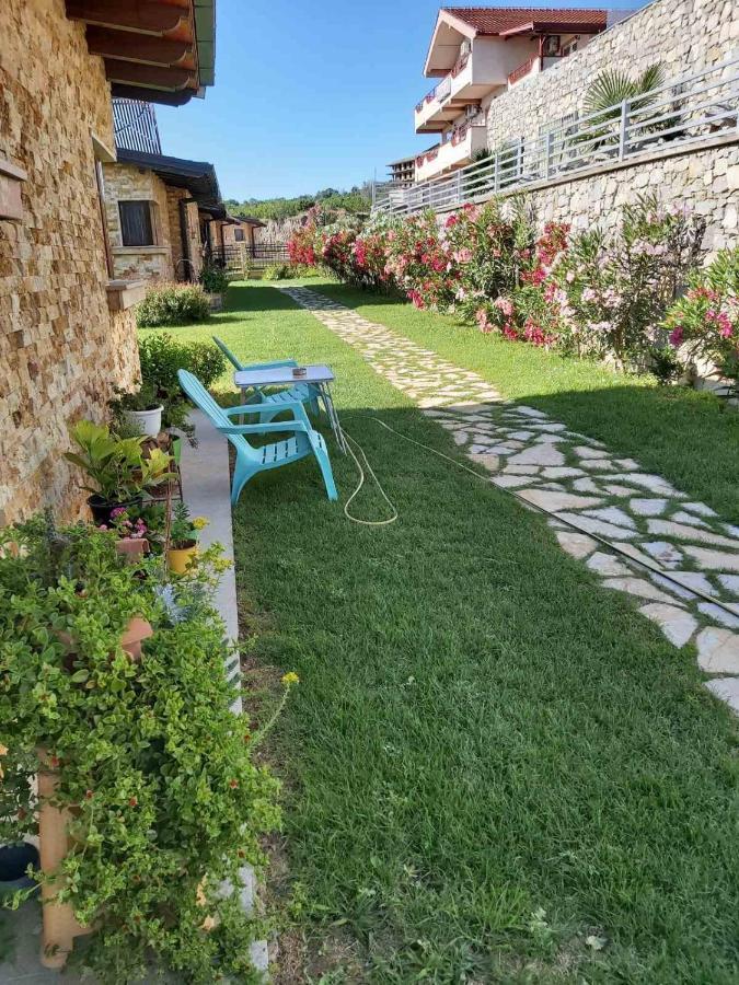 Apartments And Villas Janev Dojran エクステリア 写真