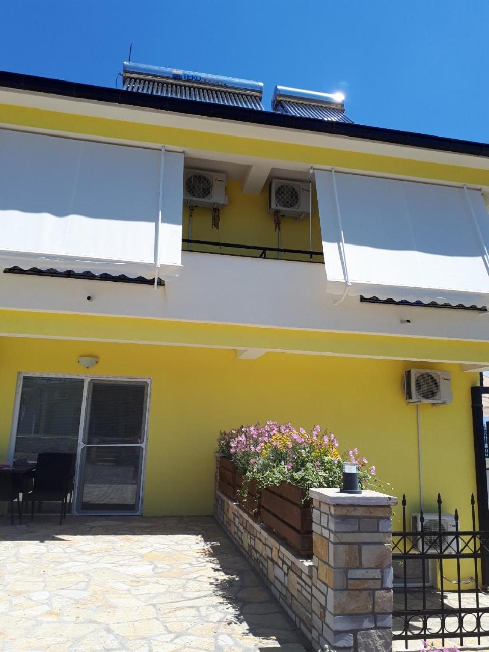 Apartments And Villas Janev Dojran エクステリア 写真