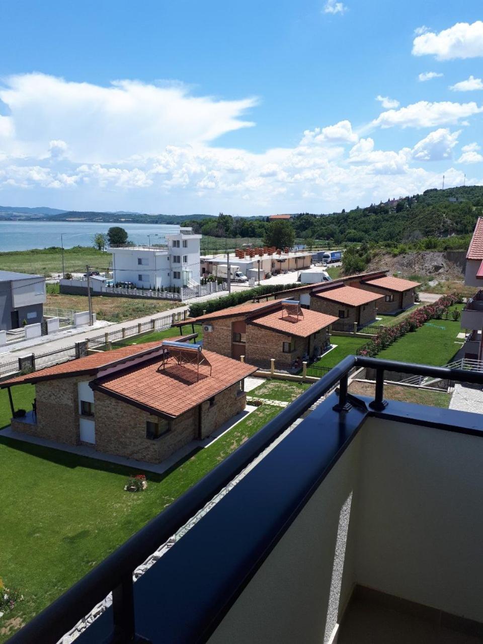 Apartments And Villas Janev Dojran エクステリア 写真