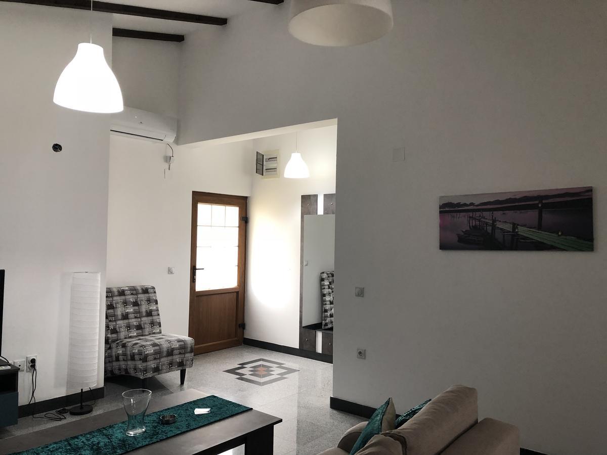 Apartments And Villas Janev Dojran エクステリア 写真