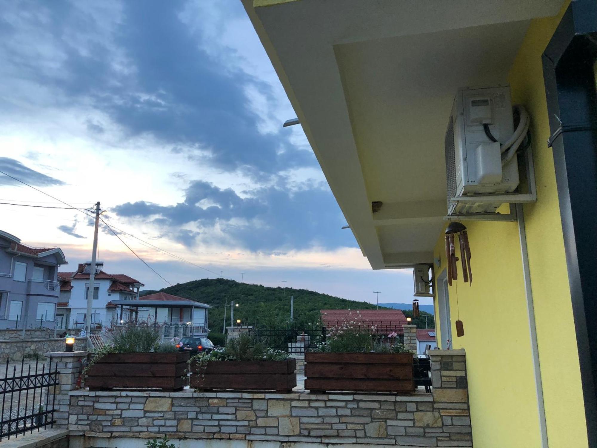 Apartments And Villas Janev Dojran エクステリア 写真